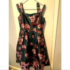 Beautiful wedding guest dress.